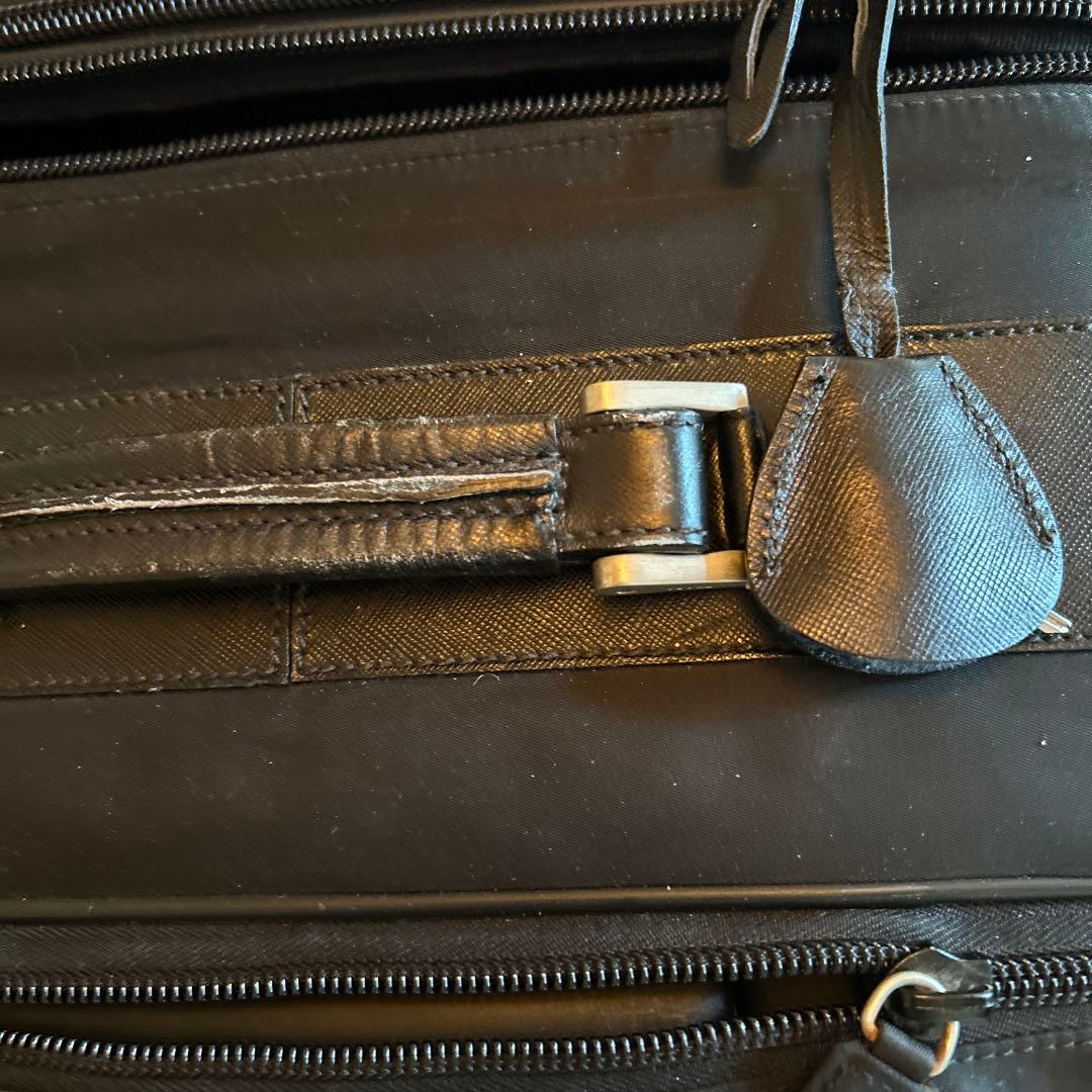 PRADAキャリーバックＶ142黒ナイロン旅行。サクランボさん専用商品。