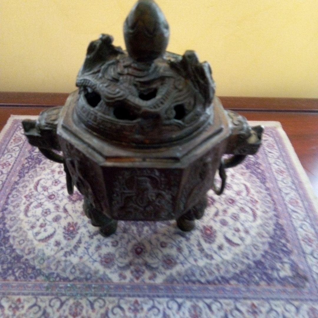 中国古玩　銅製三足香呂　大明宜徳年製