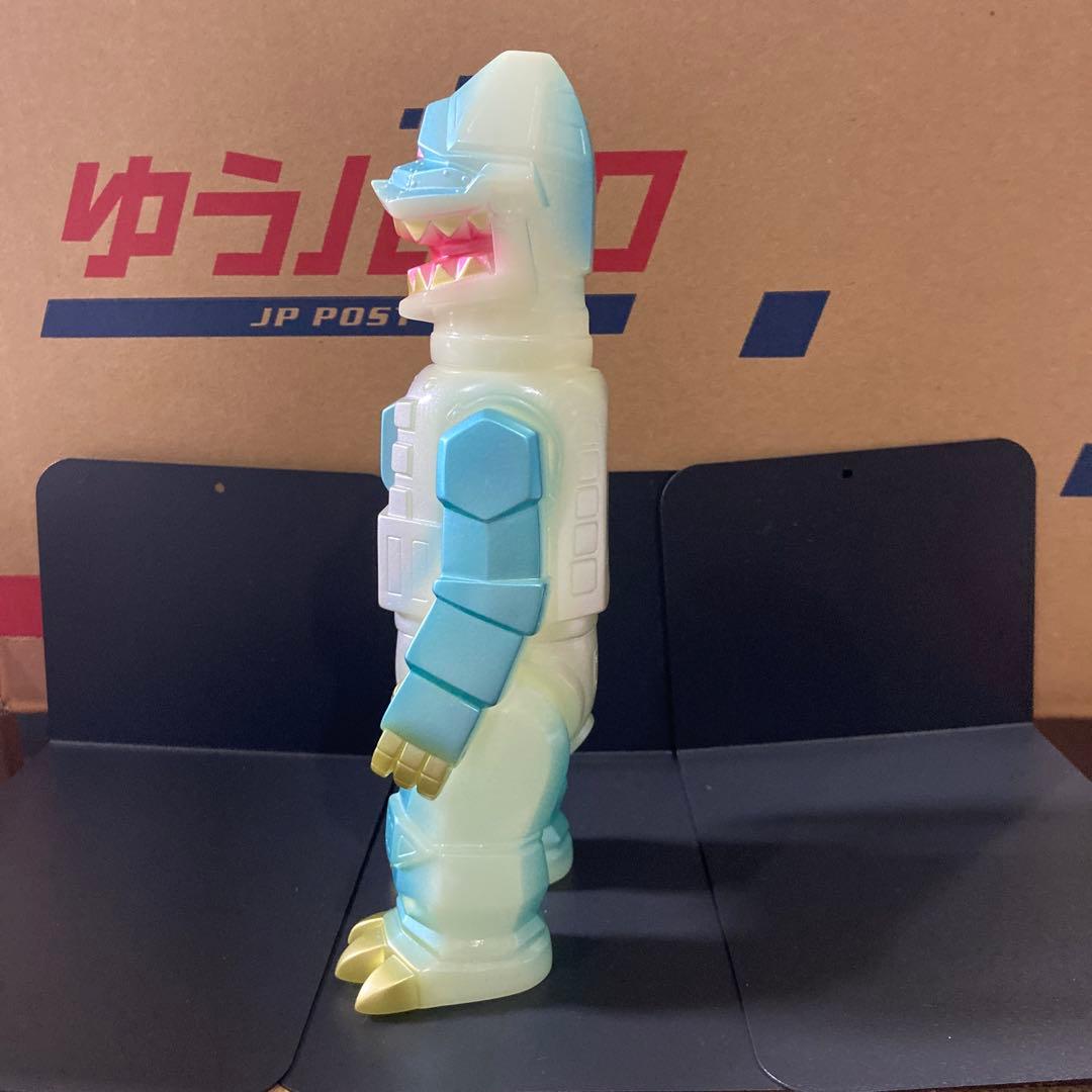 ガーガメル　メカザゴラン　ソフビ　開封品　GARGAMEL 蓄光