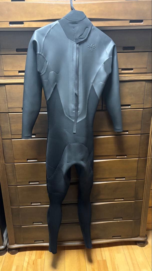 に*生様 アックスクラシック　フルスーツ　3mm　メンズ M