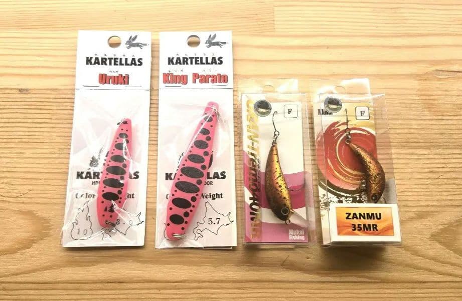 ウルキ60・キング& 陰キャ、レッドバンドゴールド トレモ・ザンム ルアーセット