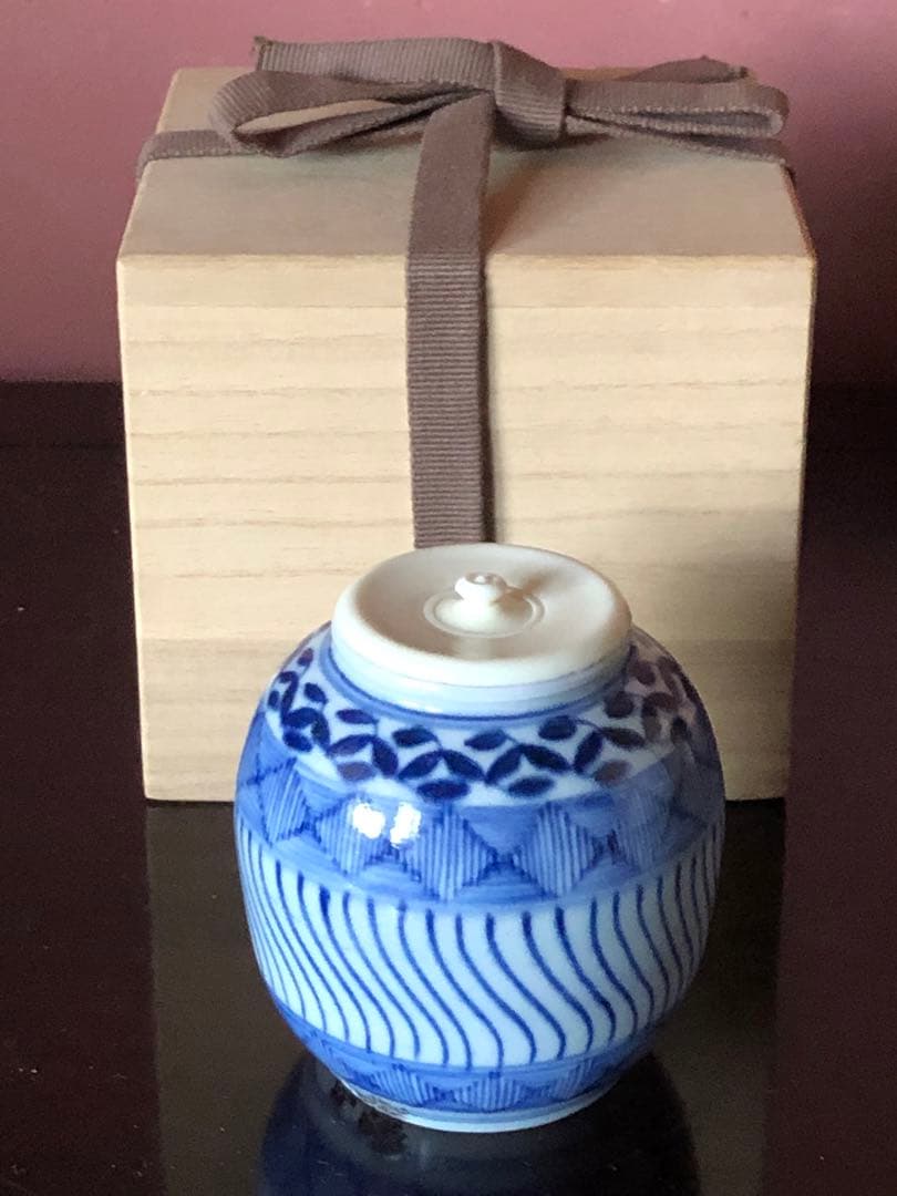 最終価格　唐物で瀟洒な染付幾何学文茶入桐箱入