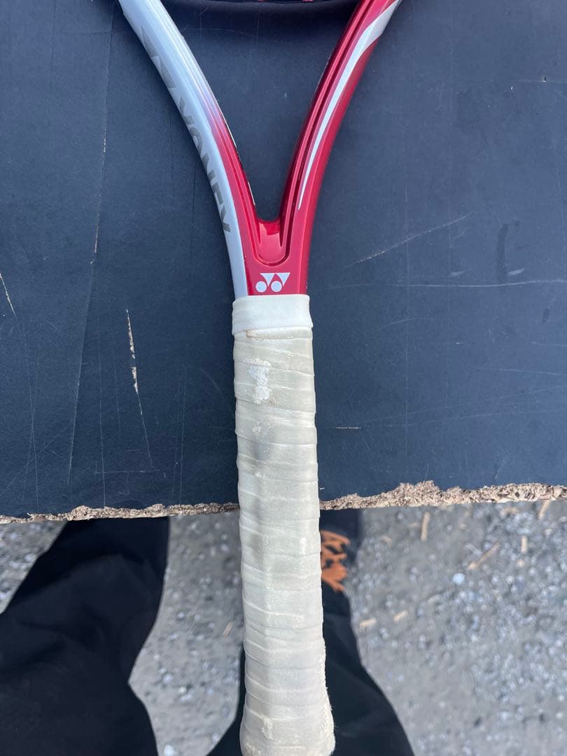 YONEX テニスラケット 赤/黒