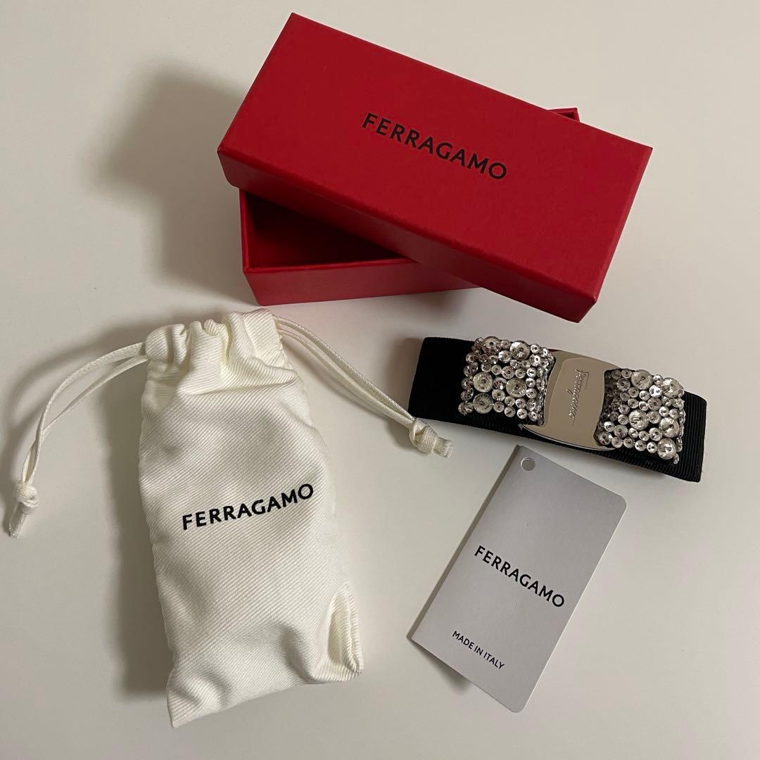 未使用　FERRAGAMO クリスタルリボンバレッタ