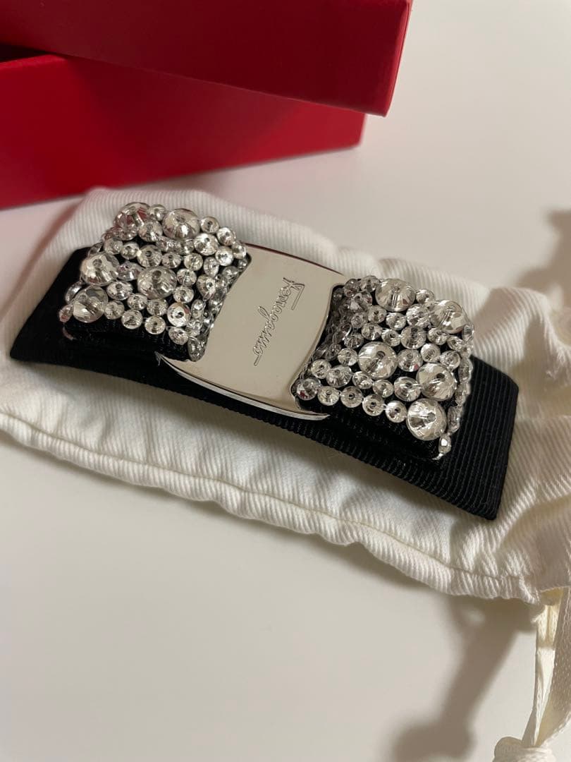 未使用　FERRAGAMO クリスタルリボンバレッタ