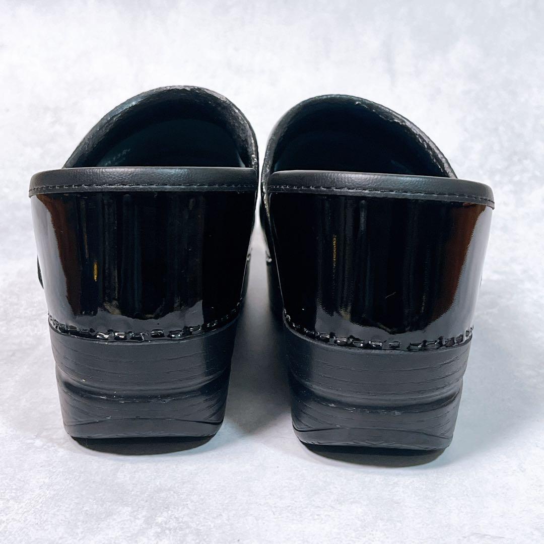 【ダンスコ】サボサンダル (37) プロフェッショナル パテント 厚底 ブラック