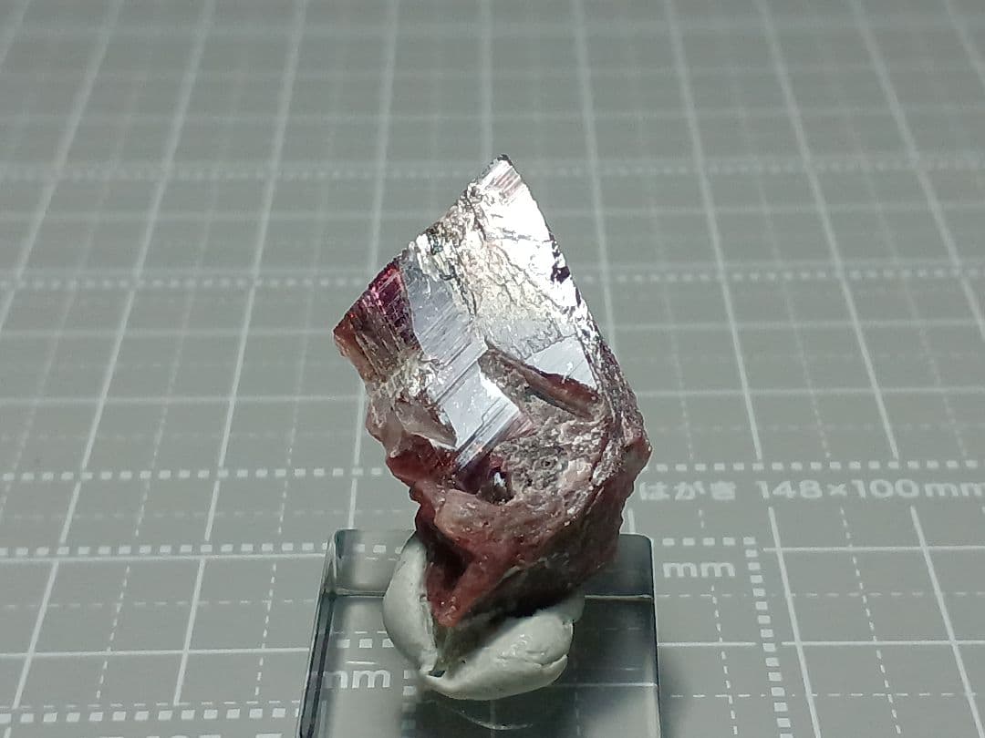 国産鉱物　パイロクスマンガン石　3cm　原石　Pyroxmangite　鉱物標本