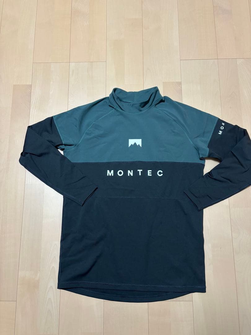 MONTEC ベースレイヤートップ