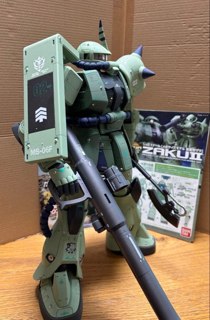 メガサイズ　1/48 量産型ザクⅡ 完成品