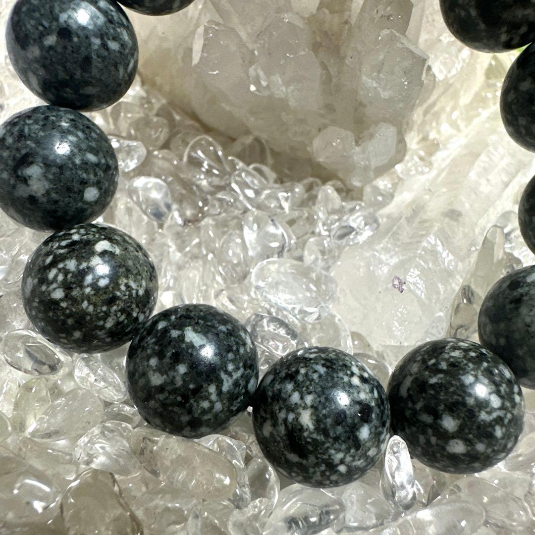 遠野の大地に眠っていた霊石　14mmの珠が龍神のエネルギーと調和し高波動へ導く