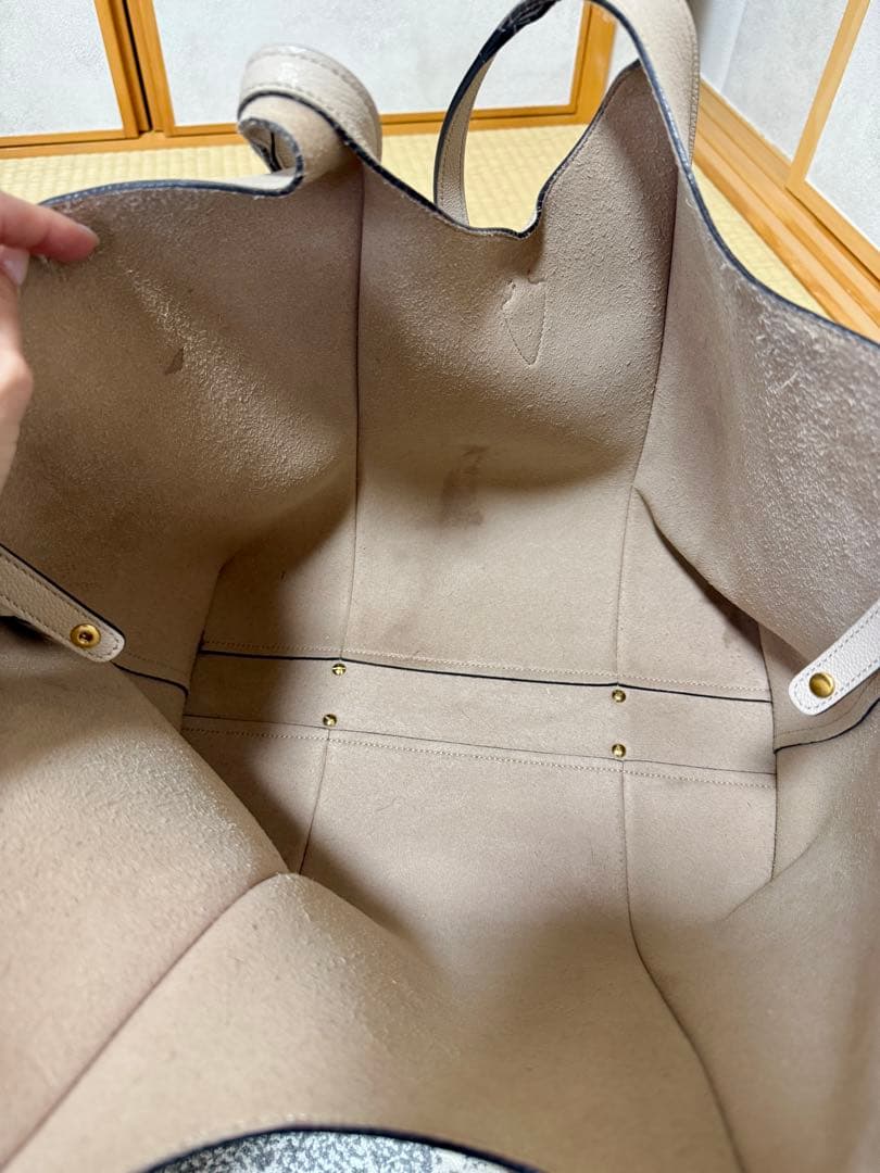 TOD'S タイムレスレザートートバッグ　ミディアム