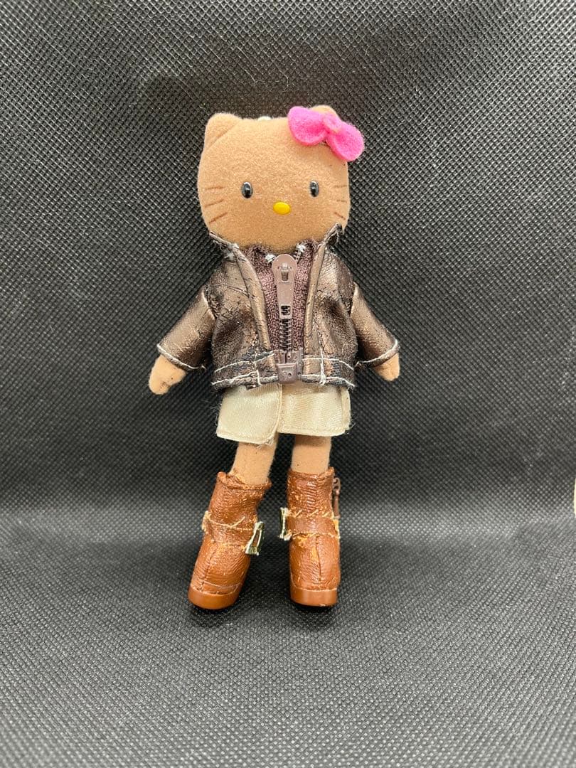 ハローキティ　ドレスアップコレクション　日焼け　ガングロ　ギャル　レトロ