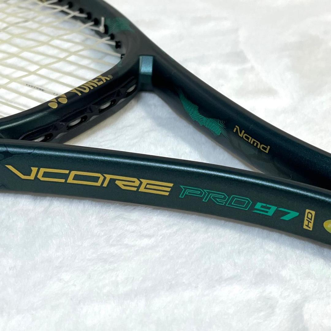 美品　日本未発売モデル　 YONEX VCORE 97 PRO HD G2