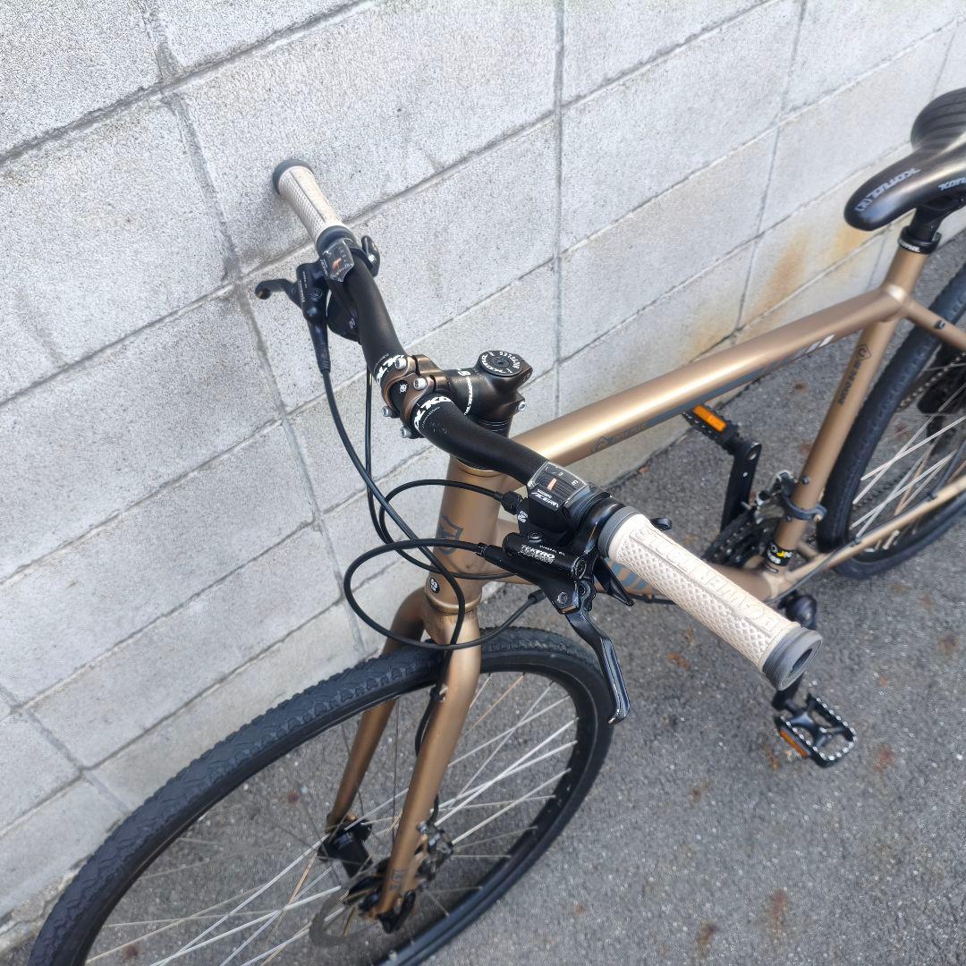 さ*よ様 引取限定　大阪　クロスバイク　油圧　ディスクブレーキ　KONA DEW