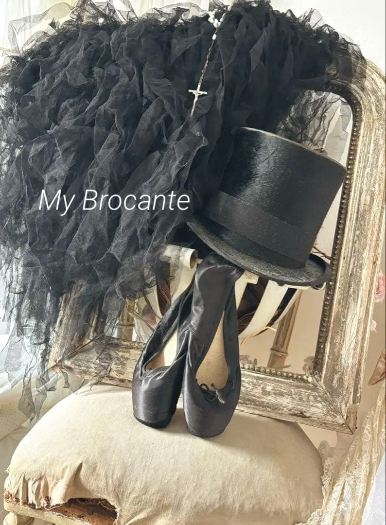 アンティーク雑貨 French Vintage Noir Ballet Slippers