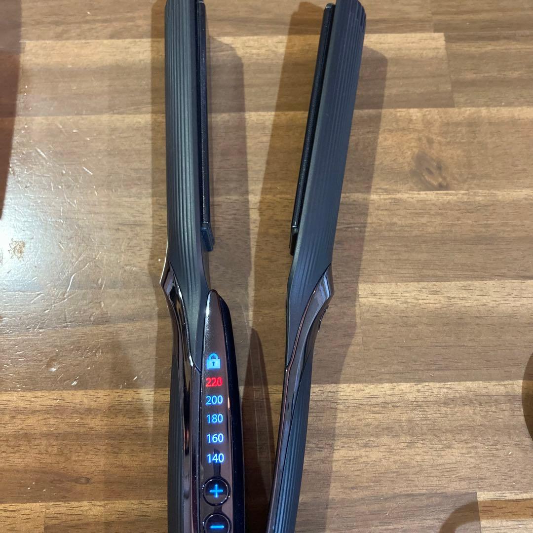 美品✳︎ほぼ未使用品！！ReFa STRAIGHT IRON PRO ブラック