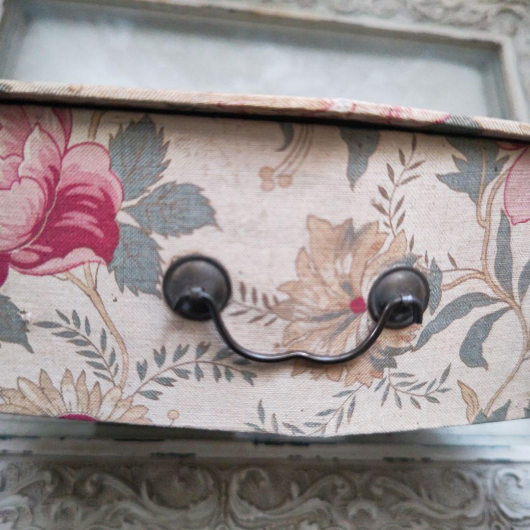 フランスアンティーク　カルトナージュボックス　大柄花柄