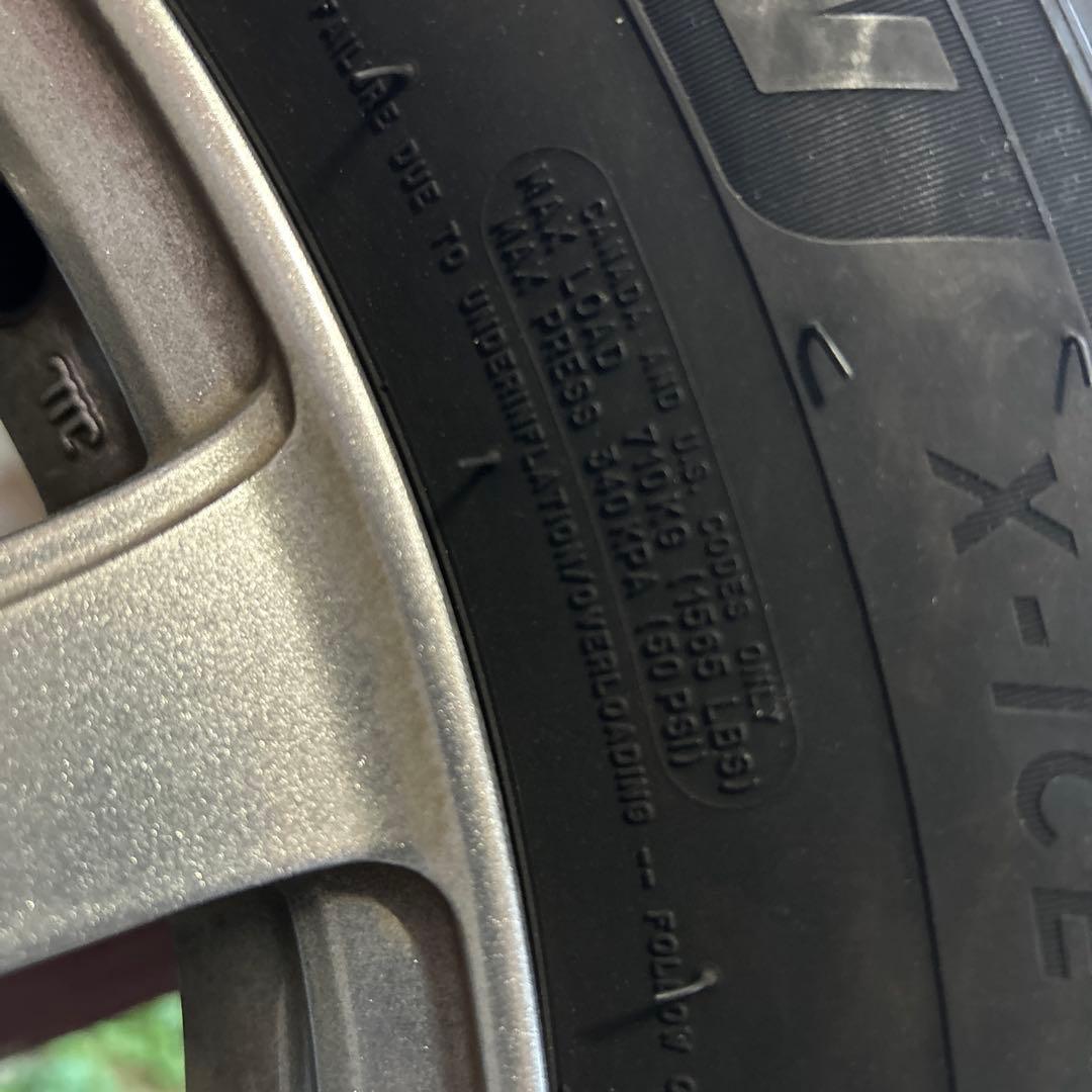 O*a様 Michelin 205/60R16 スタッドレスタイヤセット 引き取