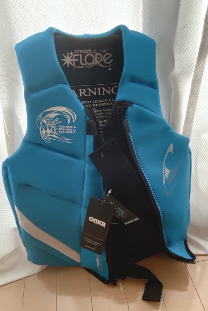 新品　ライフジャケット　オニール　O'NEILL 定価約24500円　ヨット　船