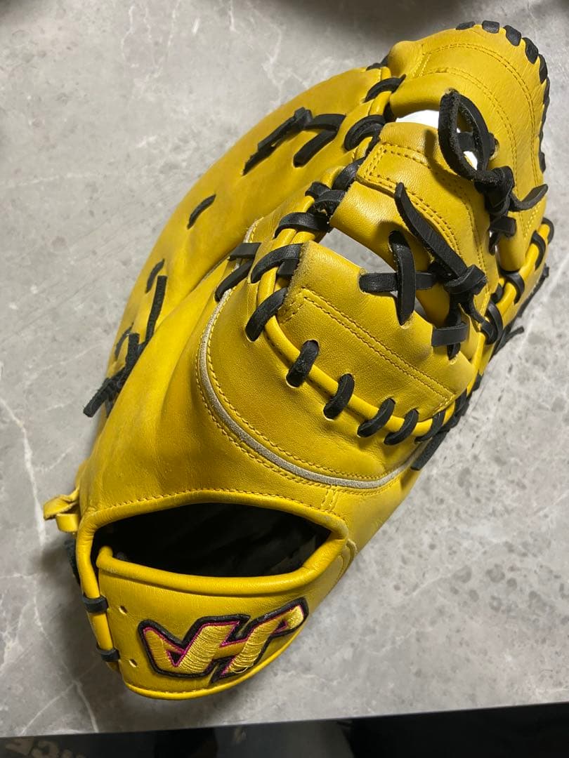 ハタケヤマ　HATAKEYAMA 軟式 ファーストミット