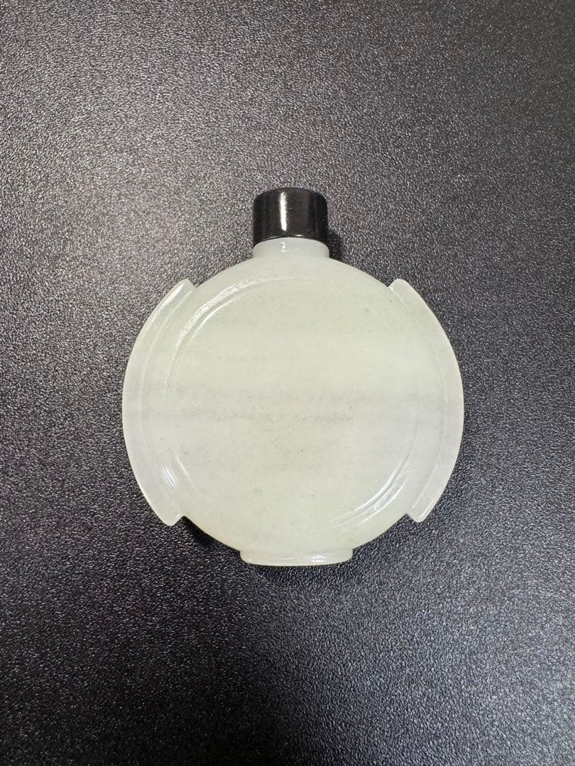 美品 鼻煙壺 和田玉 珍蔵品　新疆産ホータン玉（水墨色）鼻煙壺