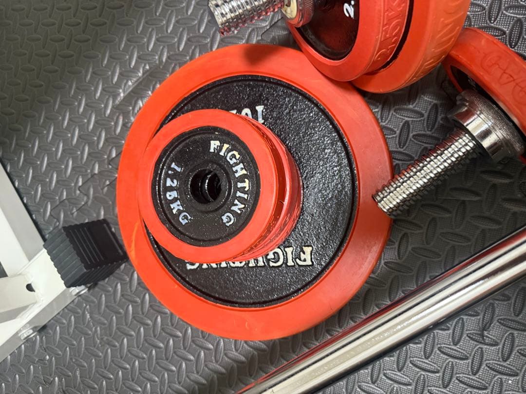 トレーニングベンチ　ダンベル