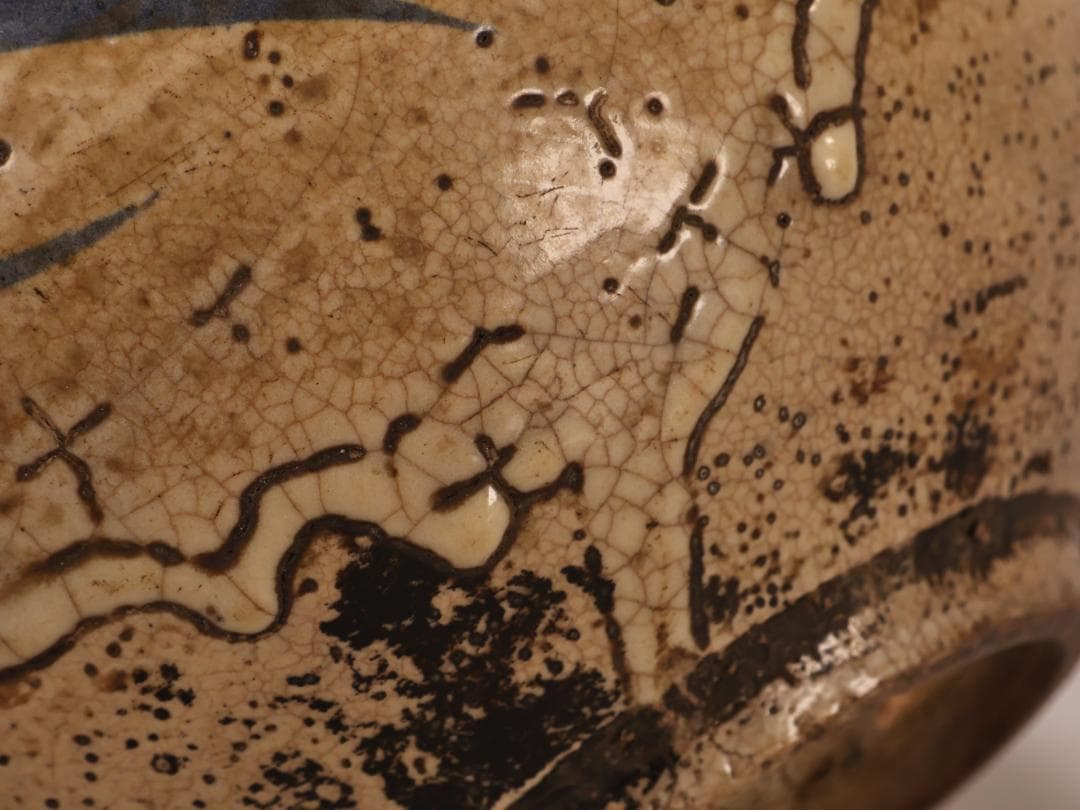 BK403　朝鮮美術　李朝　染付　壷　 高さ約13㎝　白磁　古美術 古道具 時代