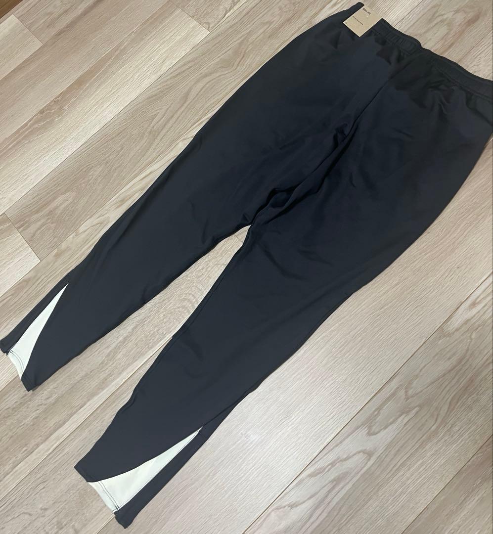 NIKE リバプール　Liverpool トラックパンツ　トレーニングパンツ