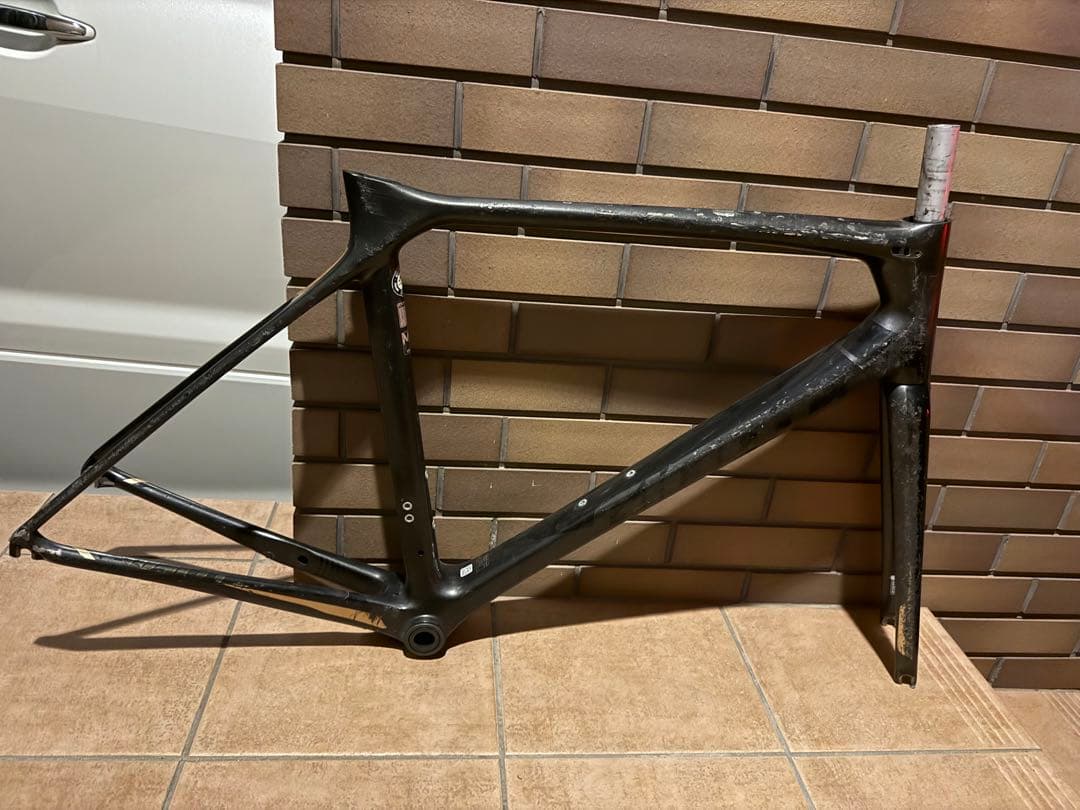 GIANT TCR カーボンフレーム　送料込み2000円＋で可能