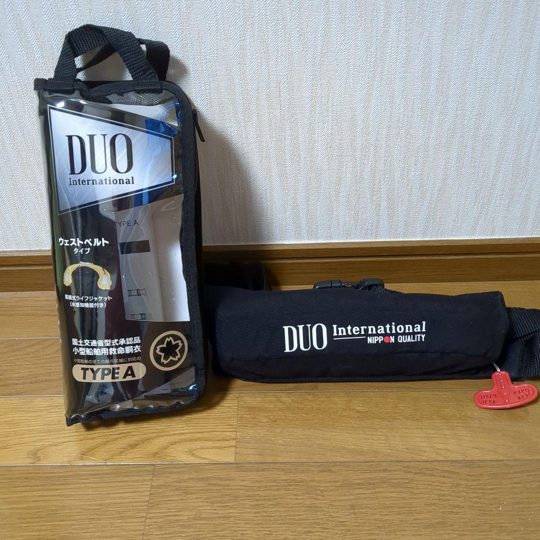 DUO　ライフジャケット