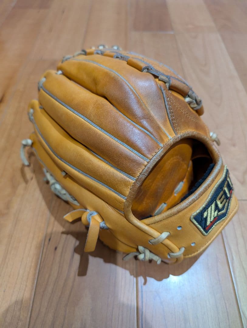 ゼット（ZETT）プロステイタス　軟式グローブ内野・三塁手用