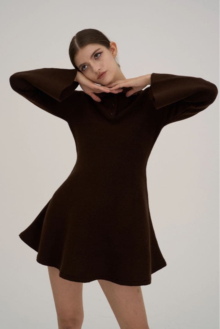 【新品】 THE TOE Reims Flare Onepiece ブラウン