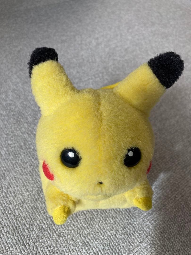 初代　ピカチュウ　ぬいぐるみ　TOMY