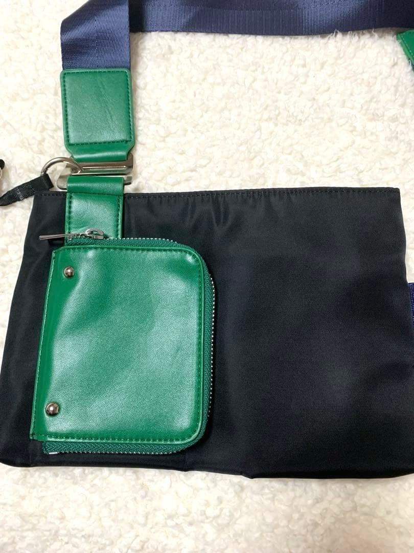 アンスリード 5TH ANNIV. マルチボディバッグ