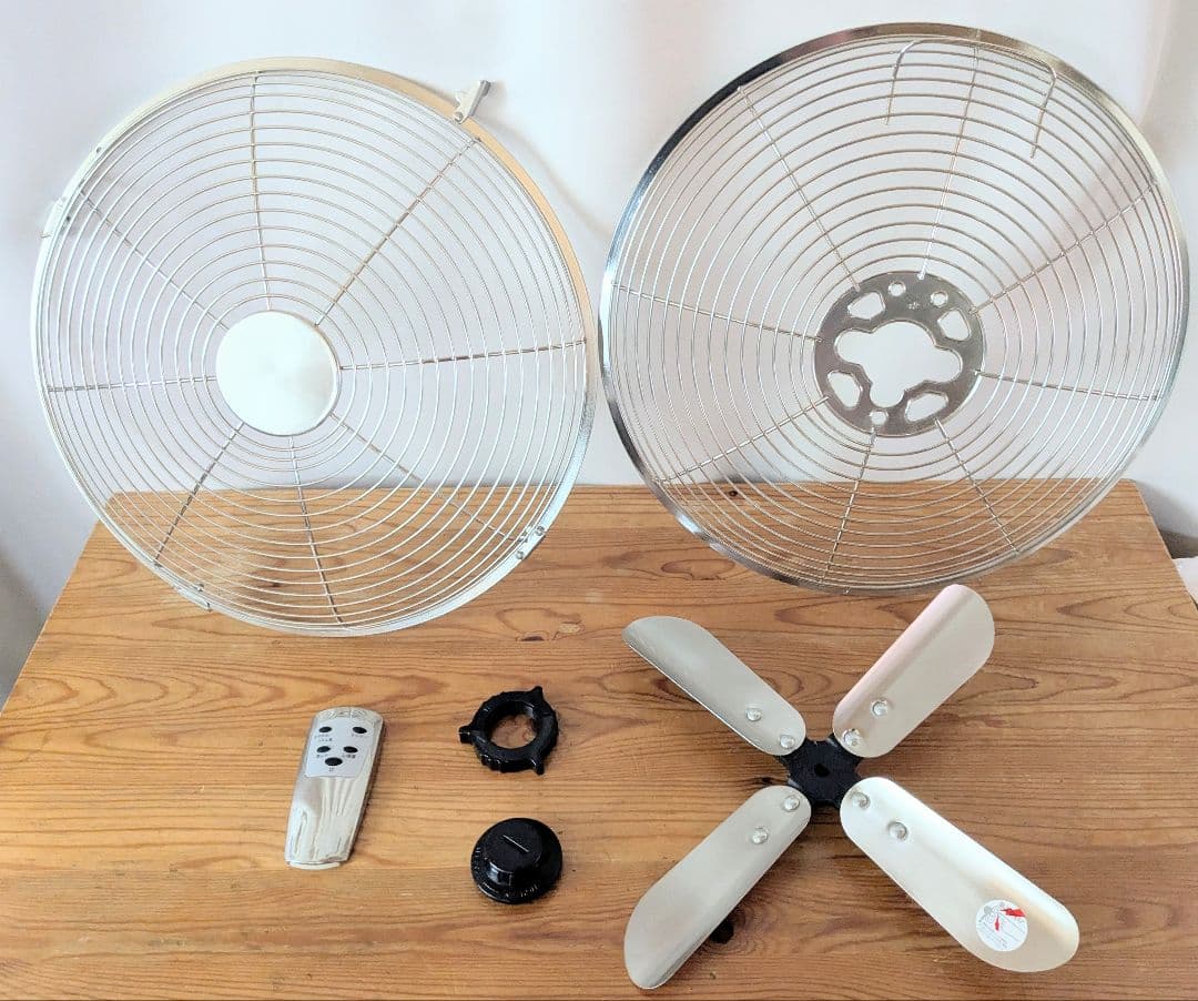 [廃盤レア・希少・おしゃれ・レトロ] ドウシシャ メタル扇風機 KIR-350