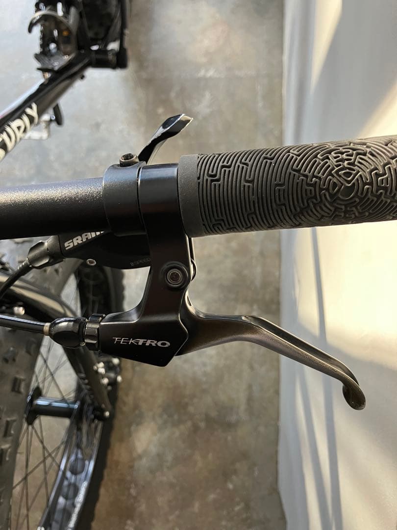 SURLY WEDNESDAY 仙台　引取り限定　ガレージ保管