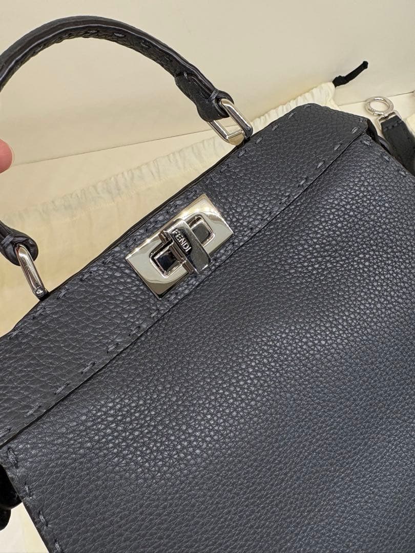 ⭐︎極美品⭐︎FENDI ピーカブー