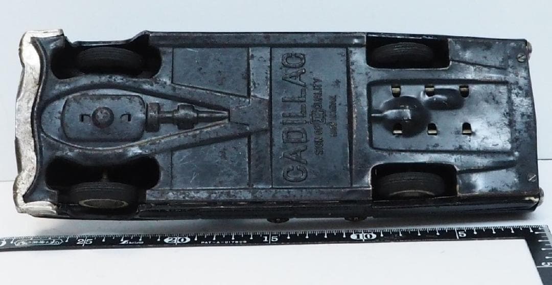 萬代屋 60sキャデラック コンバーチブル大 黒リペイントtinブリキcar箱無