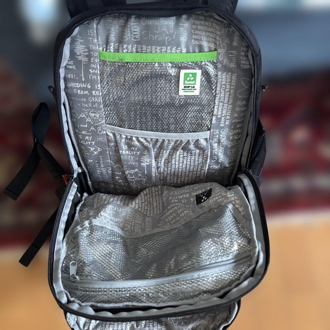 NITRO SLASH PRO ブラックバックパック　25L