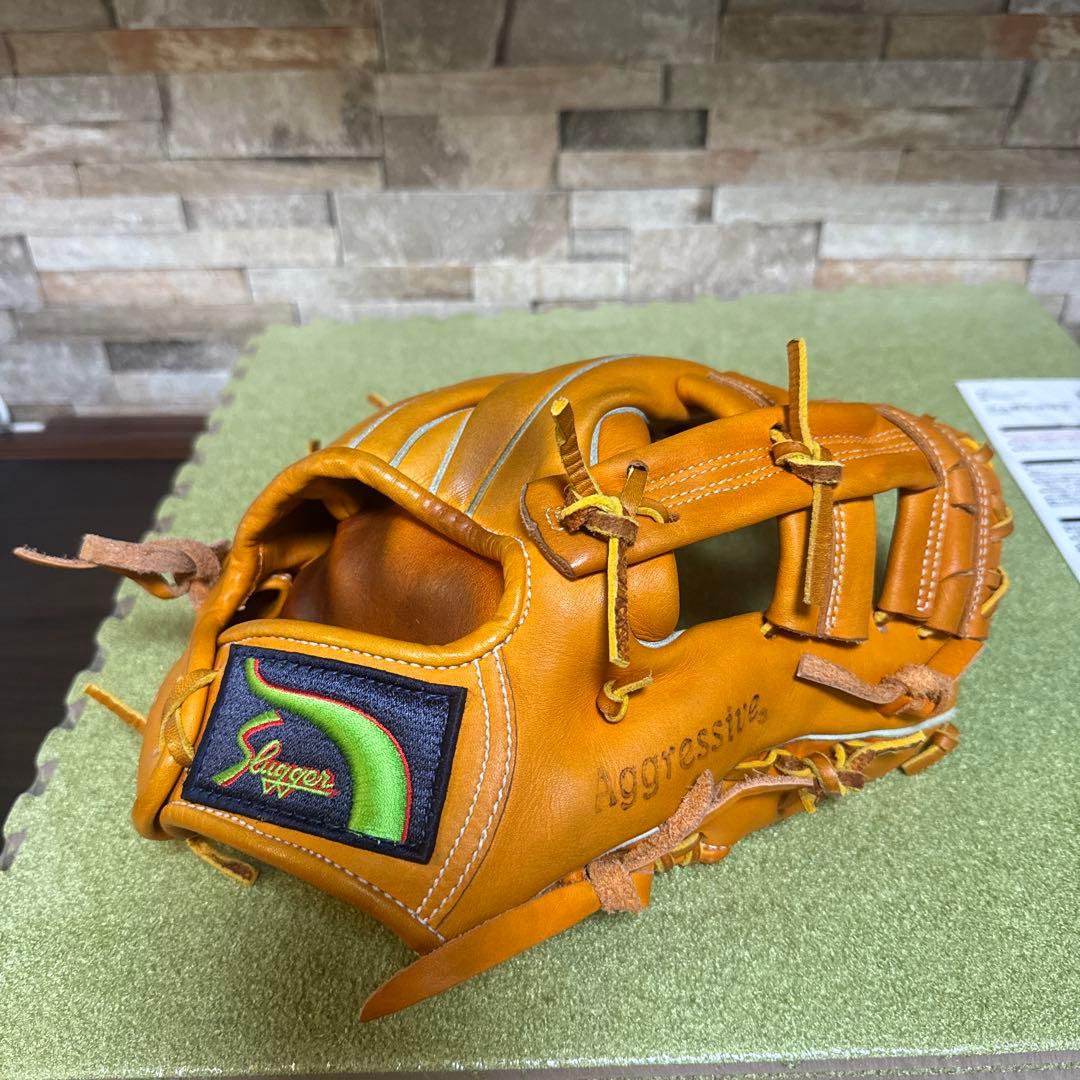 Slugger Aggressive 軟式用グローブ オレンジ