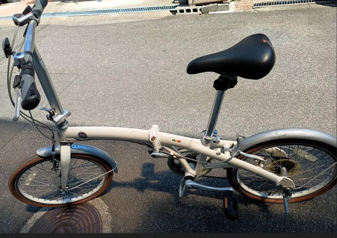 FIAT　折り畳み自転車　7段変速機　白色