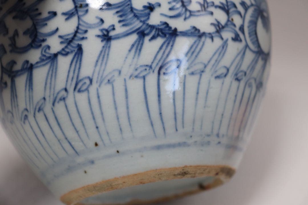 中国　清時代　青華纏枝蓮紋巻缸　木箱入　送料込み0817