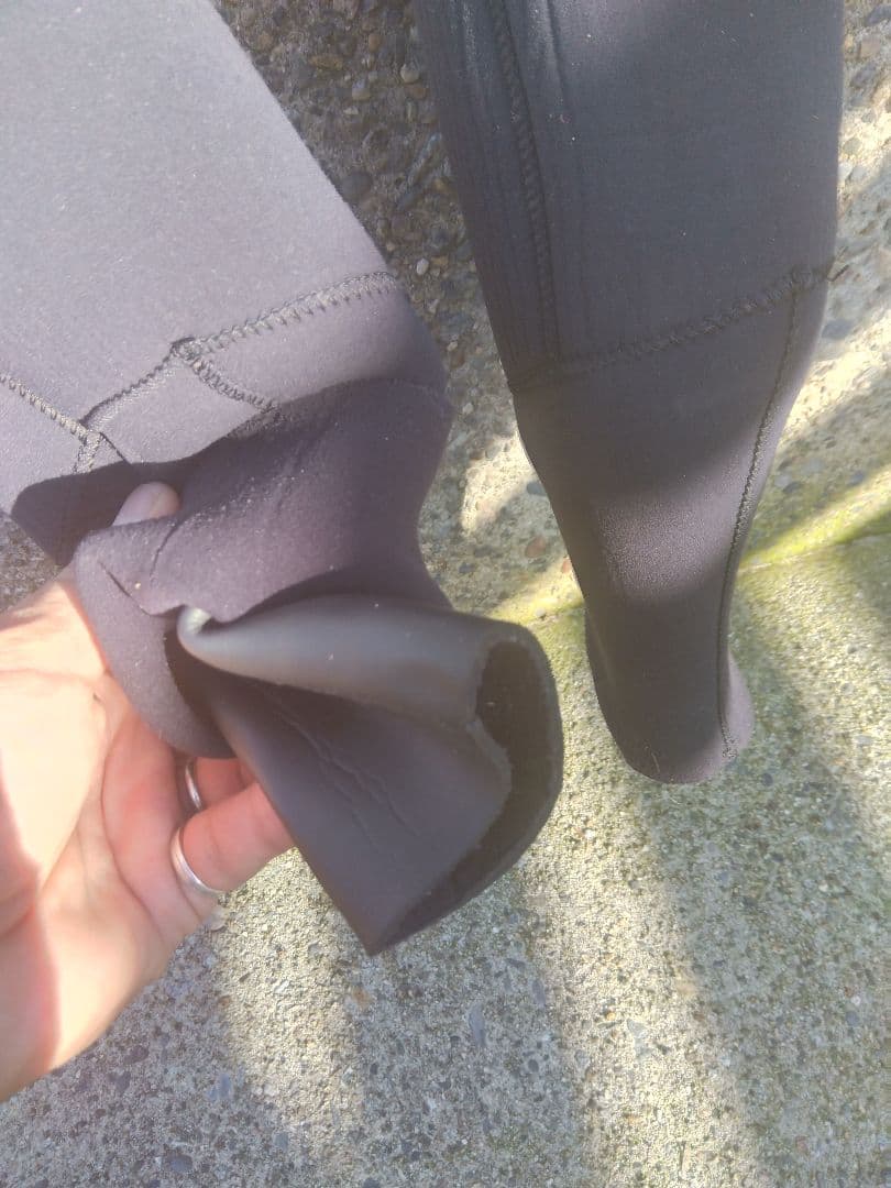 エアタイト　ネックエントリー　セミドライ　М〜ML程度 ウェットスーツ　リング付