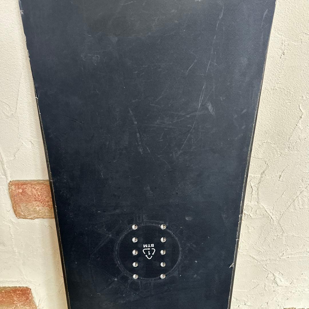 BTM スノーボード 板 158cm ブラック シンプルデザイン