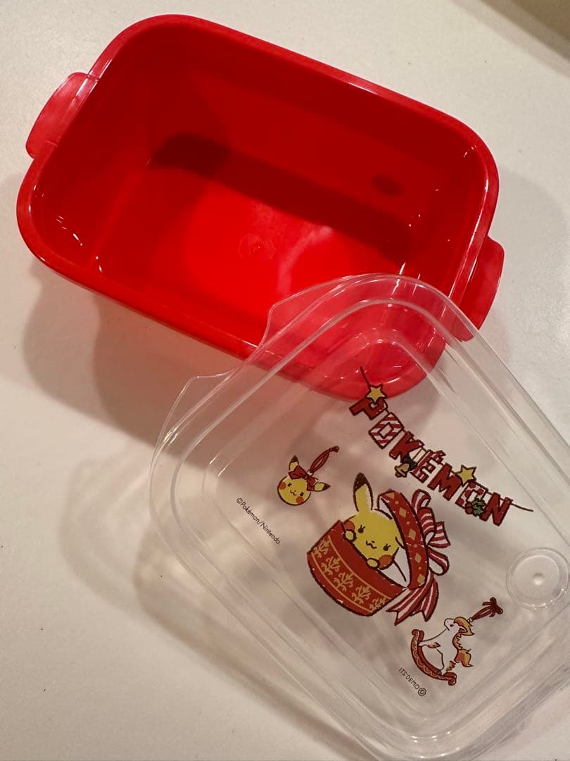 イッツデモ　ポケモン　クリスマスモチーフ　保存容器