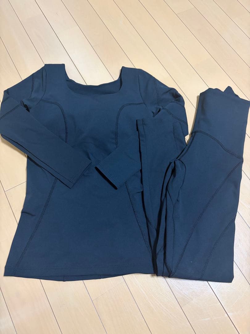 リントスル　ヨガ　ピラティス　Mサイズ　上下セット