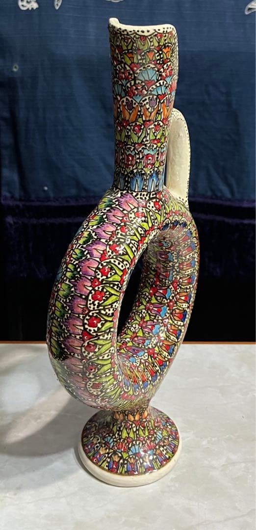 トルコ　キュタフヤ　陶器　飾り壺　壷　花瓶