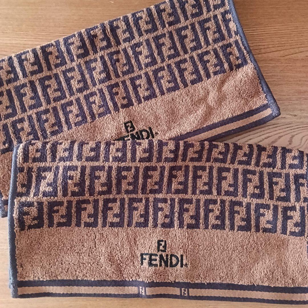 FENDI フェイスタオル　ハンドタオル　ズッカ