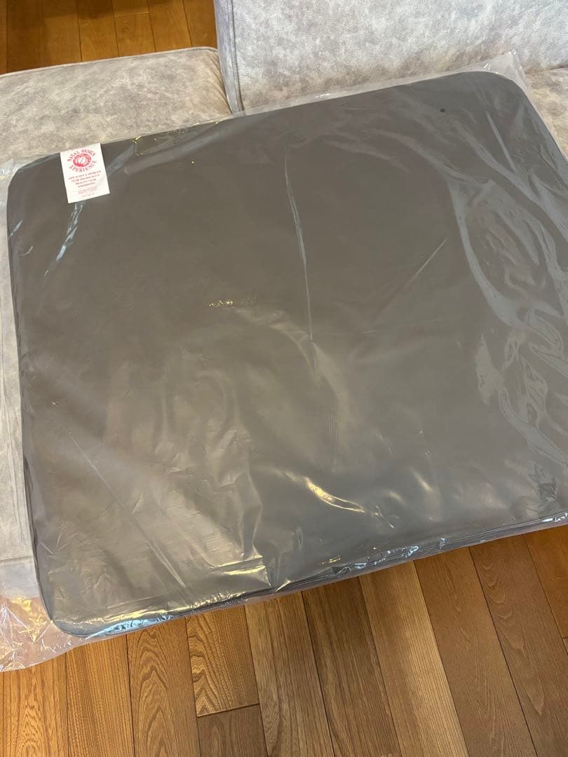 【人気品】BOMBE MAT 1P ND ver.