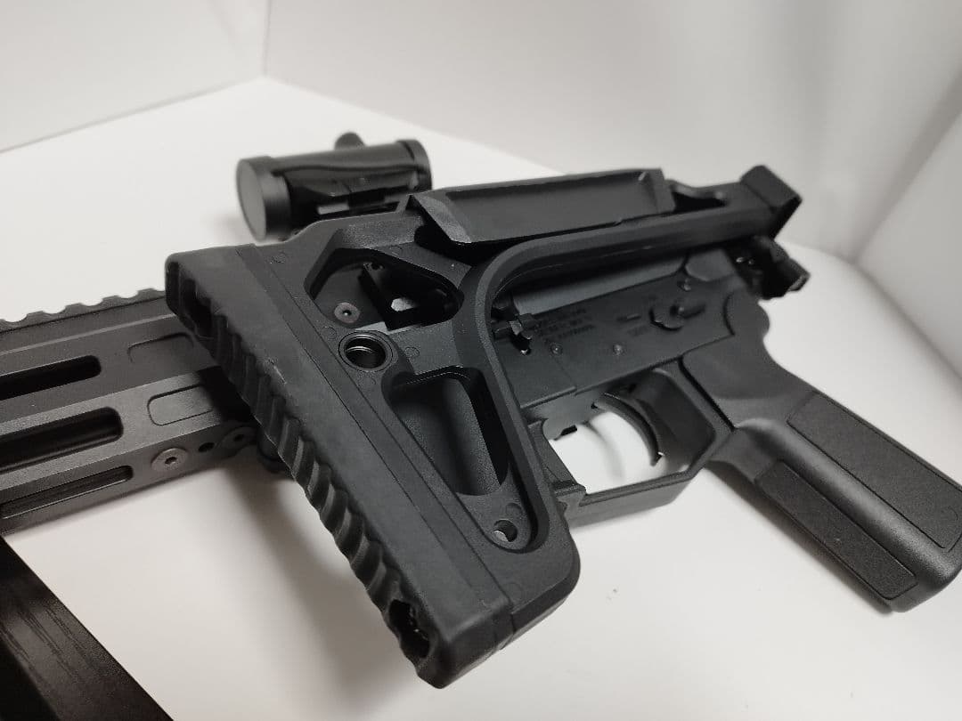 Thinタイプ　フォールディングストック ブラック